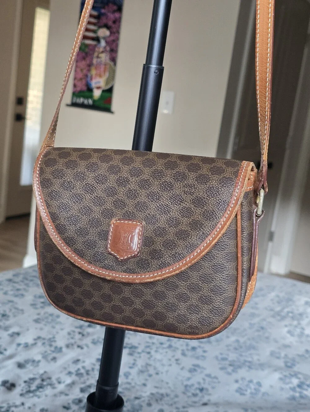 Celine classic saddle